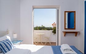 Babis & Popi Rooms And Studios